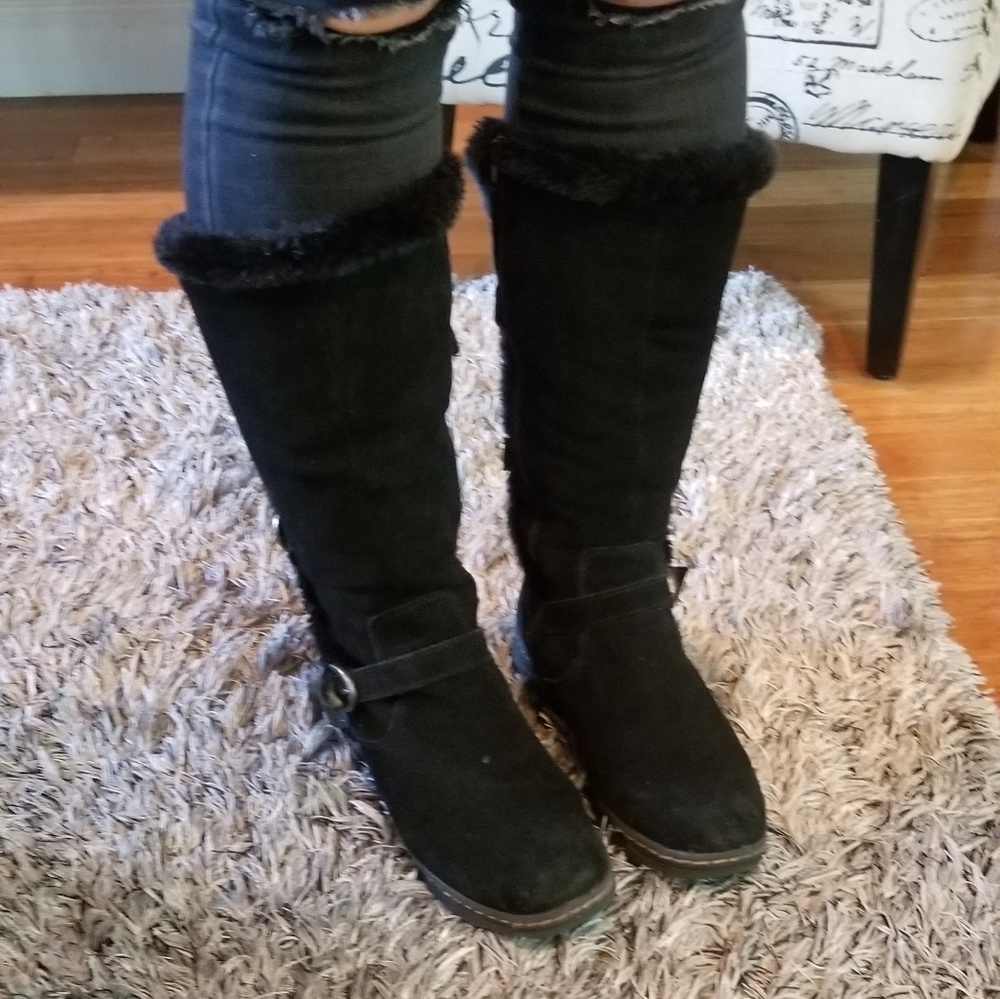 Beautiful winter boots.